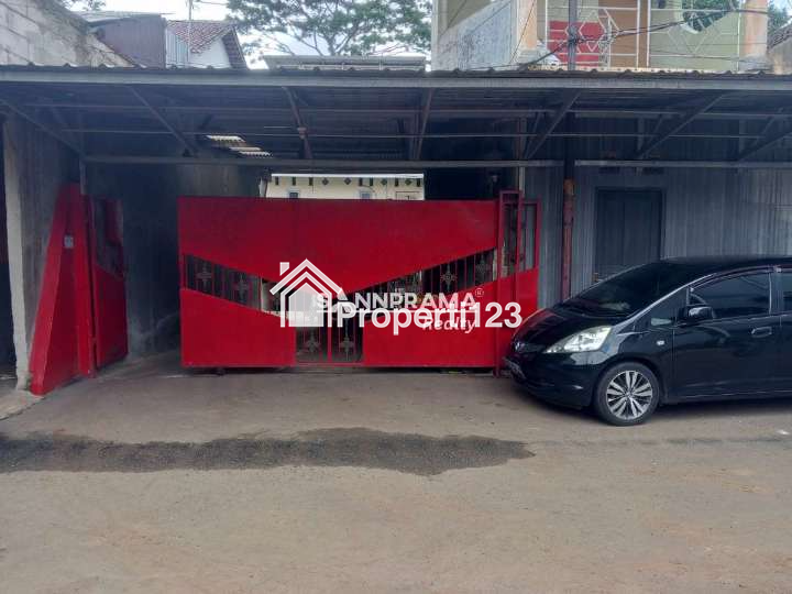 Rumah 3 lantai cocok untuk kost2an di Srengseng Sawah Jakarta Selatan - 9