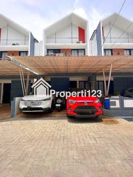 Dijual Rumah Second Terawat Bonus Furniture di Cilangkap Jakarta Timur - 2