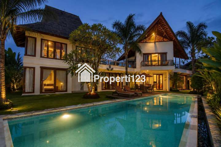 SPACIOUS 4 BEDROOM VILLA FOR RENT IN PADONAN CANGGU – BM121 - 15
