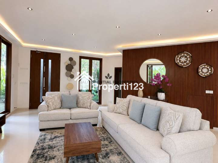 SPACIOUS 4 BEDROOM VILLA FOR RENT IN PADONAN CANGGU – BM121 - 3