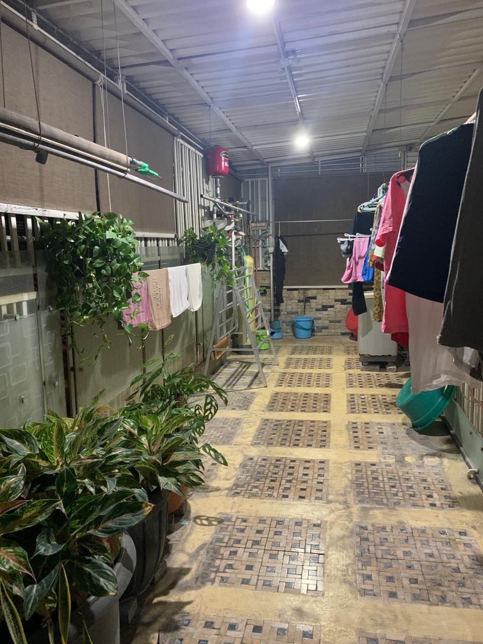 Rumah Minimalis Full Furnished Siap Huni Di Perumahan Manyar Surabaya - 11