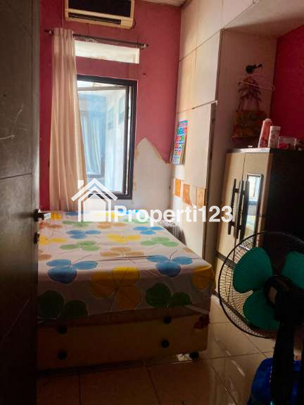 Rumah second 2 lantai murah tanah luas dlm cluster dilimo depok - 9