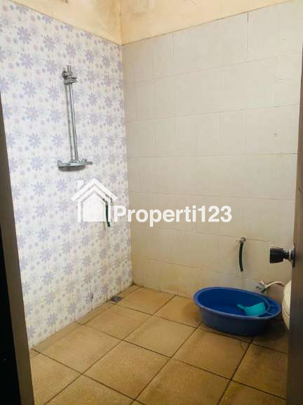 Rumah second 2 lantai murah tanah luas dlm cluster dilimo depok - 11