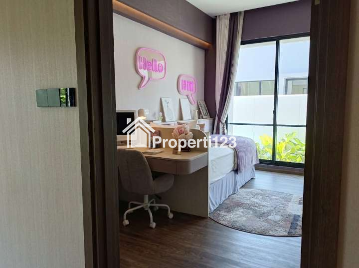 DILALUINYA UNIT HOOK MEWAH! RUMAH PRIMARY FULLY FURNISHED DENGAN PRIVATE POOL DI CLUSTER HILLARY SUMMARECON BANDUNG - 12