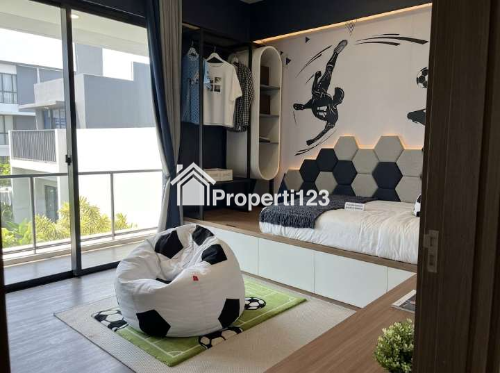 DILALUINYA UNIT HOOK MEWAH! RUMAH PRIMARY FULLY FURNISHED DENGAN PRIVATE POOL DI CLUSTER HILLARY SUMMARECON BANDUNG - 10