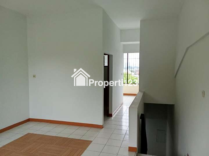 Dijual Ruko di Jl. Kebayoran Lama, Grogol Utara, Kecamatan Kebayoran Lama, Jakarta Selatan - 10
