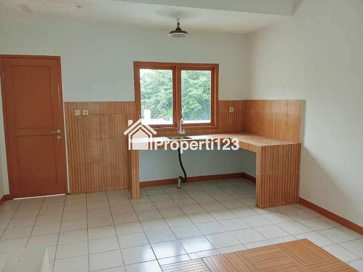 Dijual Ruko di Jl. Kebayoran Lama, Grogol Utara, Kecamatan Kebayoran Lama, Jakarta Selatan - 3