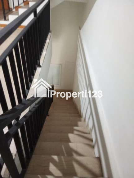 Dijual Ruko di Jl. Kebayoran Lama, Grogol Utara, Kecamatan Kebayoran Lama, Jakarta Selatan - 15
