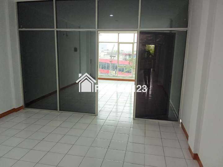 Dijual Ruko di Jl. Kebayoran Lama, Grogol Utara, Kecamatan Kebayoran Lama, Jakarta Selatan - 14