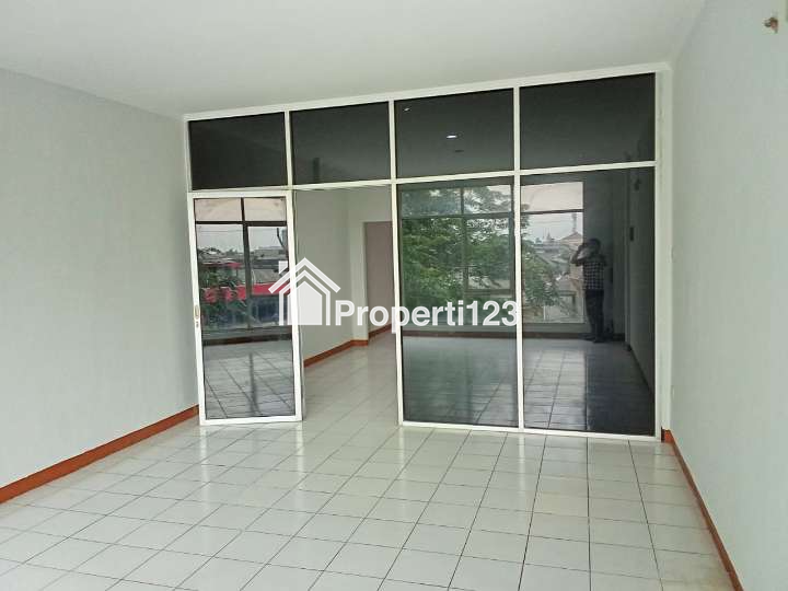 Dijual Ruko di Jl. Kebayoran Lama, Grogol Utara, Kecamatan Kebayoran Lama, Jakarta Selatan - 6