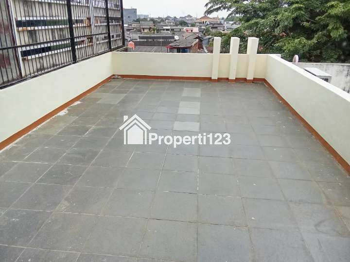 Dijual Ruko di Jl. Kebayoran Lama, Grogol Utara, Kecamatan Kebayoran Lama, Jakarta Selatan - 8