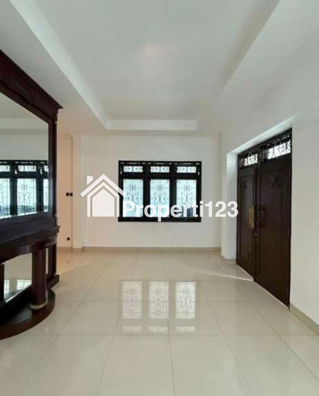 Dijual Rumah Rapi dan Siap Huni Menteng Jakarta Pusat - 6