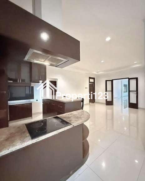 Dijual Rumah Rapi dan Siap Huni Menteng Jakarta Pusat - 4