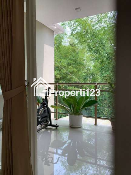 Rumah Cantik Full Furnished Siap Huni Lokasi Tlogomas Malang - 6