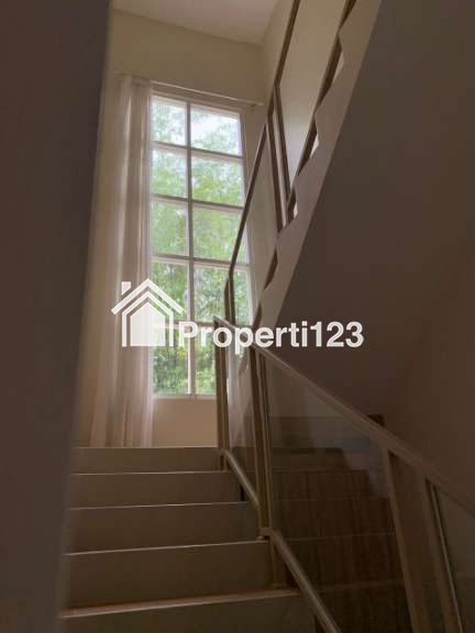 Rumah Cantik Full Furnished Siap Huni Lokasi Tlogomas Malang - 7