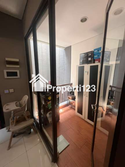 Dijual Rumah 3 Lantai Double Decker Kawasan Premium Whelford Greenwich BSD City - 6