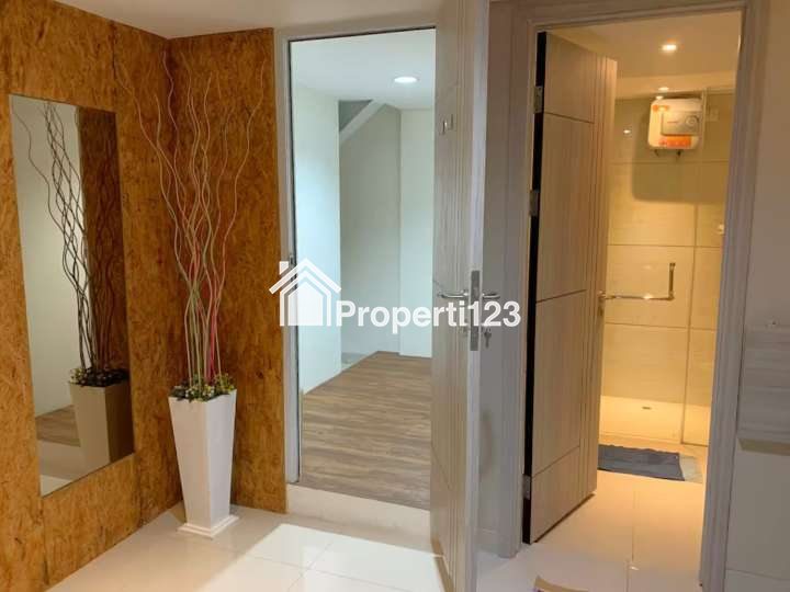 Apartemen 3 BR Fully Furnished Brooklyn Alam Sutera Tangerang Selatan - 11