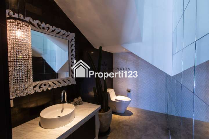 LUXURY 5 BEDROOM VILLA WITH RICE FIELD VIEW FOR RENT IN CANGGU – BM529 - 9