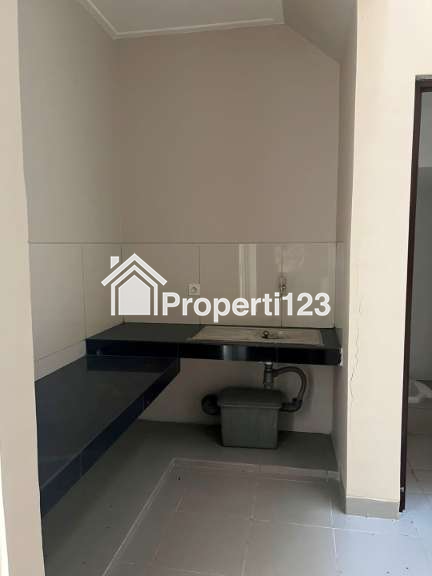 Rumah Hoek Cluster Miami Pantai Indah Kapuk 2 Kosambi Tangerang - 6