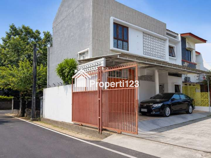 Rumah Mewah 2 Lt di Pondok Aren - Tangerang Selatan - 2