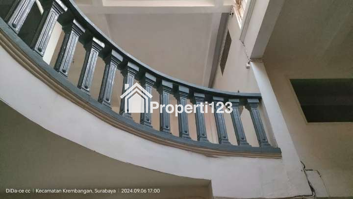 DISEWAKAN RUMAH UNTUK KANTOR/PERKANTORAN - 11