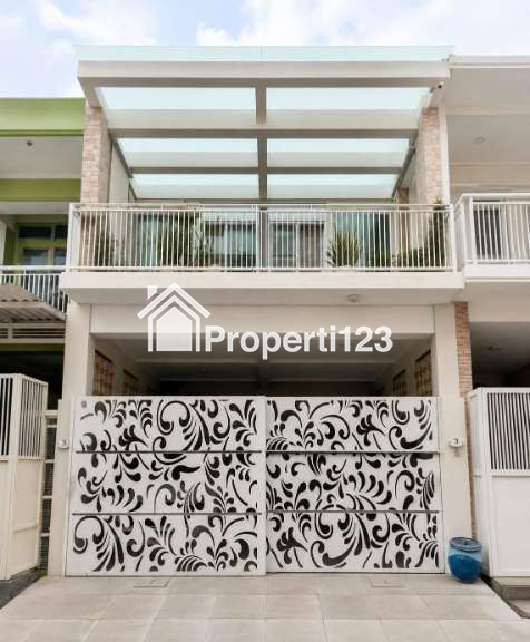 Rumah Cantik Furnished Siap Huni Di Ploso Timur Surabaya - 1