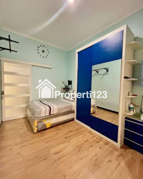 Rumah Cantik Furnished Siap Huni Di Ploso Timur Surabaya - 6