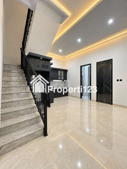 Dijual Rumah Mewah Bonus Private Pool di Jatipadang Jakarta Selatan - 3