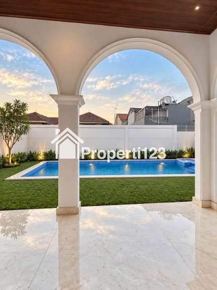 Dijual Rumah Mewah Bonus Private Pool di Jatipadang Jakarta Selatan - 5