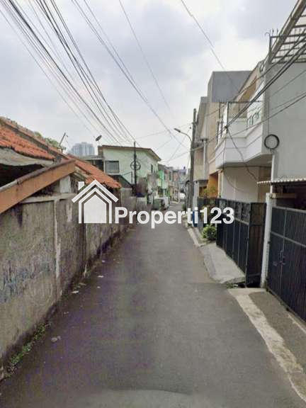 Rumah Hitung Tanah 785 m2 SHM Muka 30 Meter Lokasi Premium Dekat Kawasan Bisnis Perkantoran Jl. HR. Rasuna Said Jl. Prof. DR. Soepomo Jl. Gatot Subroto Jl. Raya Casablanca  Jakarta Selatan - 8