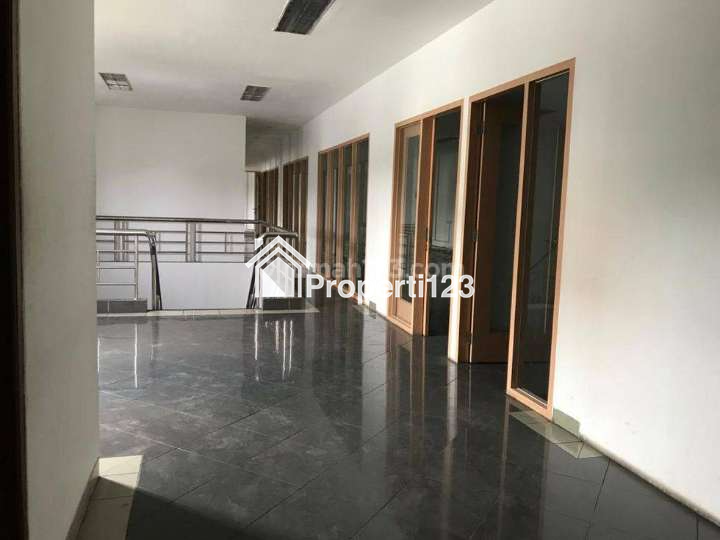 Disewakan Ruko Gandeng di Jl. KH Hasyim Ashari, Petojo Utara, Gambir, Jakarta Pusat - 9