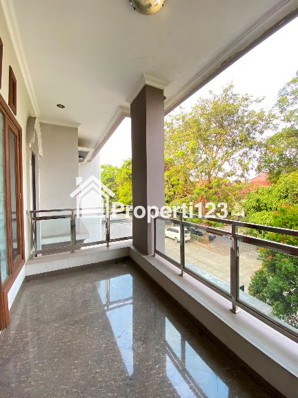 Dijual Rumah Mewah Siap Huni di Pondok Kelapa Jakarta Timur - 9