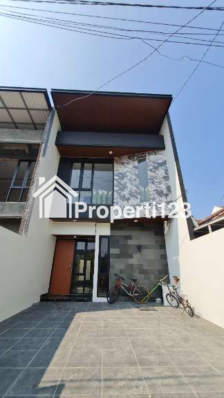 Rumah Baru Modern Siap Huni Di Rungkut Mapan Surabaya Timur - 1