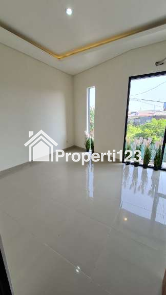 Rumah Baru Modern Siap Huni Di Rungkut Mapan Surabaya Timur - 4