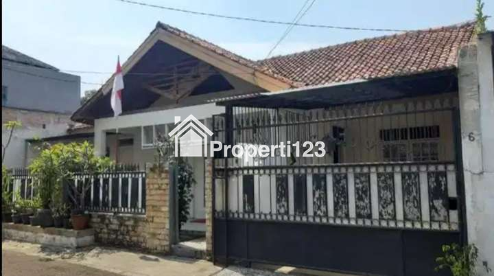 DIJUAL:  RUMAH LUAS, ASRI & SIAP HUNI DI KOMPLEK DEPTAN PASAR MINGGU (BEBAS BANJIR!) - 1