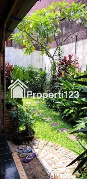 Rumah Asri & Luas di Jakarta Barat dekat GBK - 5