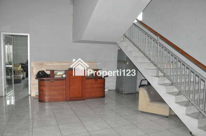Dijual Gudang di Jl. DR Sintanala Jembatan Simpang Tujuh, Kelurahan Neglasari, Kecamatan Batu Ceper, Tangerang - 11