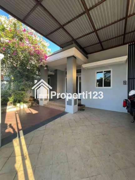 ‼️LOKASI STRATEGIS DEKAT UNAIR & RSUD Dr. Soetomo‼️ Rumah Baru Renovasi Siap Huni Di Perum Mojo Gubeng Surabaya - 4