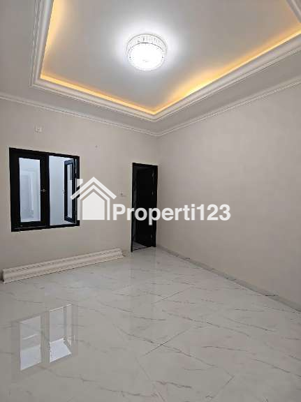 Rumah Baru Dalam Komplek di Pondok Bambu Jaktim - 9