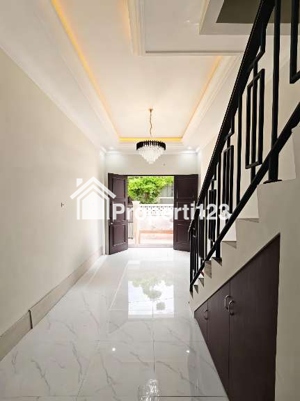 Rumah Baru Dalam Komplek di Pondok Bambu Jaktim - 5