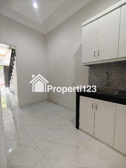 Rumah Baru Dalam Komplek di Pondok Bambu Jaktim - 7