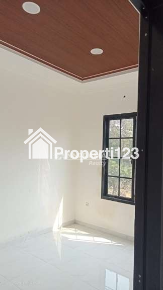 Rumah mewah 2 lantai siap huni lokasi strategis dibeji Depok - 8