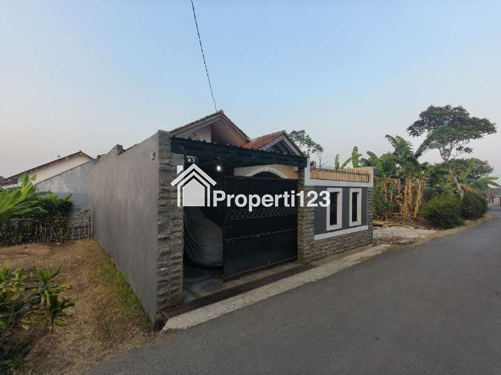 DI JUAL RUMAH TINGGAL - 2