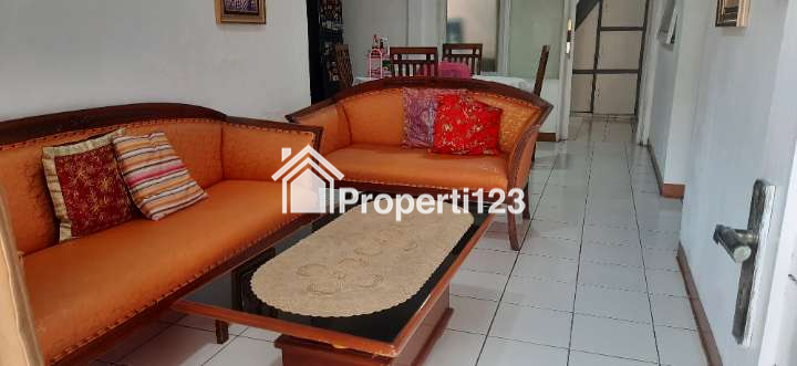 DIJUAL RUMAH SHM 4 KT + 1 di Komplek Margahayu Raya Barat, Kota Bandung - 2
