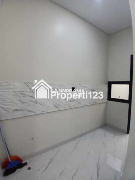 Rumah mewah 2 Lantai Murah siap huni diKav DKI cipedak Jaksel - 4