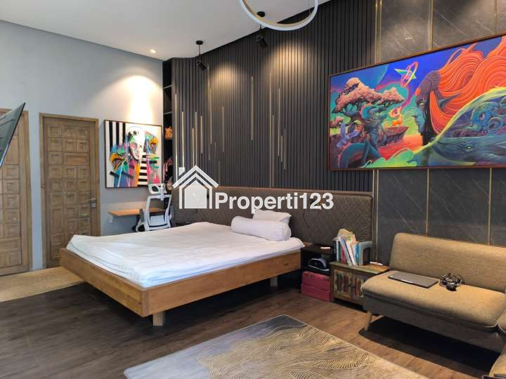 Rumah Modern Industrial Furnished Cempaka Baru Kemayoran Jakarta Pusat - 15