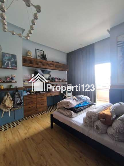 Rumah Modern Industrial Furnished Cempaka Baru Kemayoran Jakarta Pusat - 18