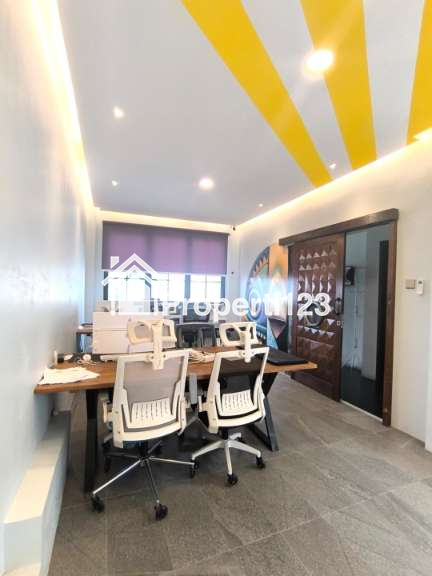 Rumah Modern Industrial Furnished Cempaka Baru Kemayoran Jakarta Pusat - 13
