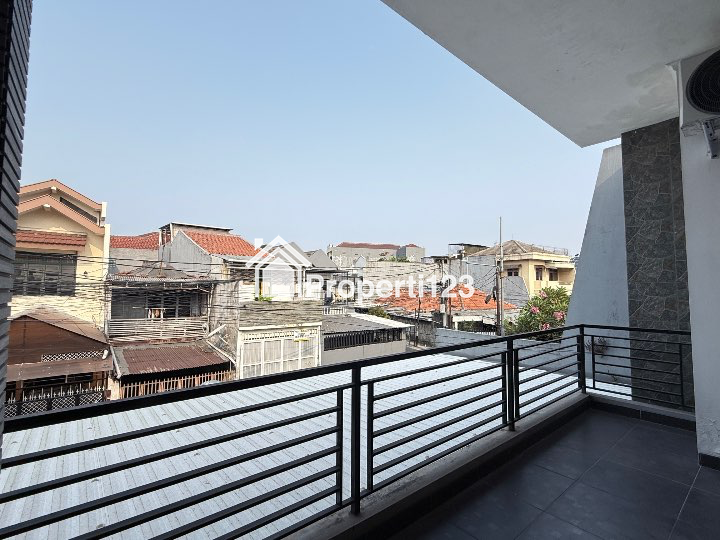 Dijual Rumah Hadap Timur di Jalan Tanah Tinggi Senen Jakarta Pusat - 9