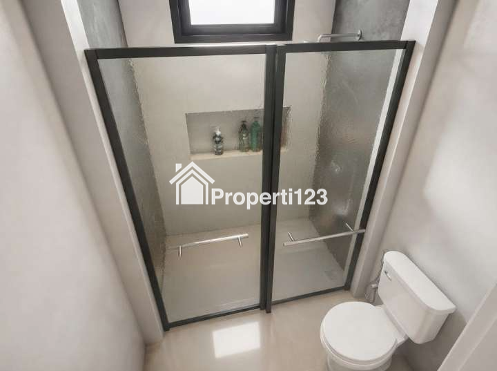 Dijual Rumah Renovasi Baru di Ciateul Tengah, Bandung! - 5